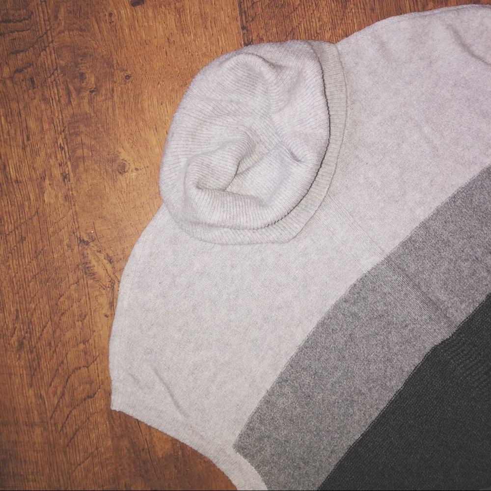 Color Block Blanket Sweater - Picture 6 of 7